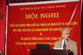 សិក្ខាសាលា “លើកកំពស់ទិន្នផលគុណភាពផលិតផលនិងទំនិញឧស្សាហកម្មវៀតណាម”។